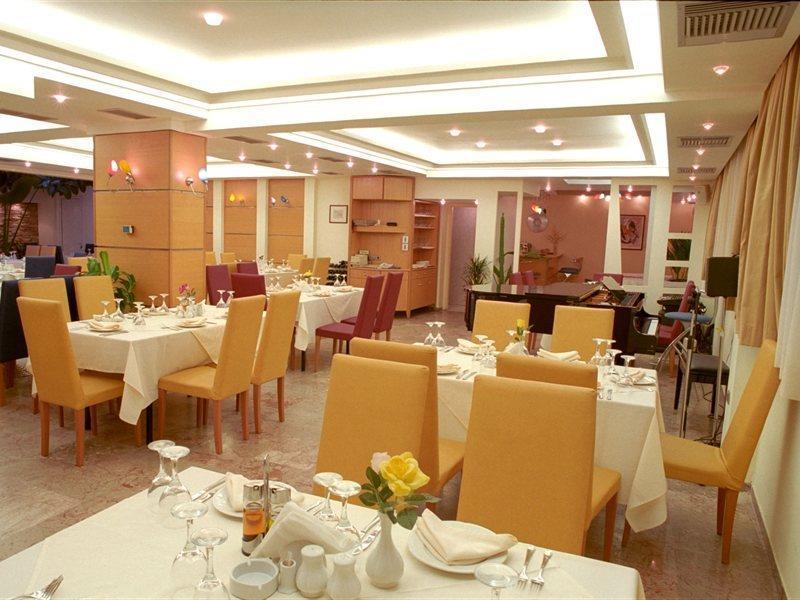 Preveza City Comfort Hotel Екстер'єр фото