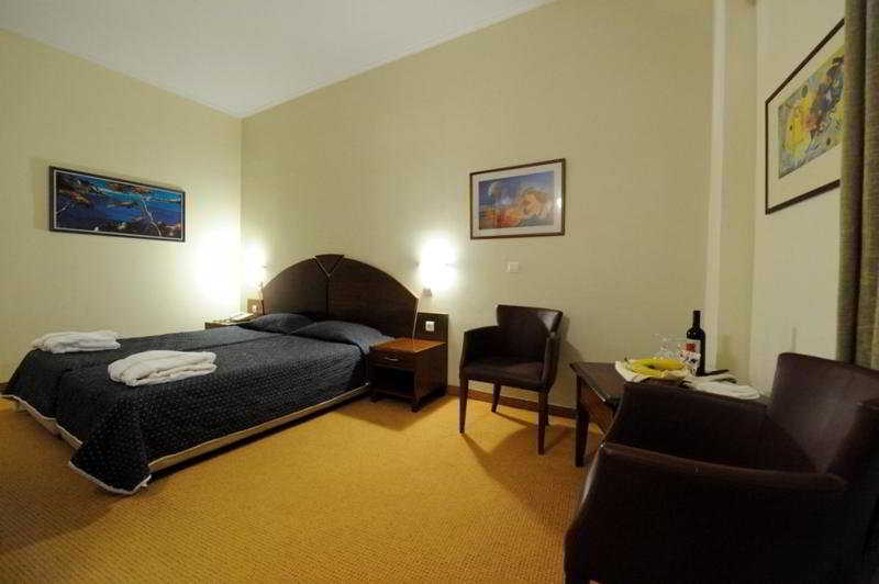 Preveza City Comfort Hotel Екстер'єр фото