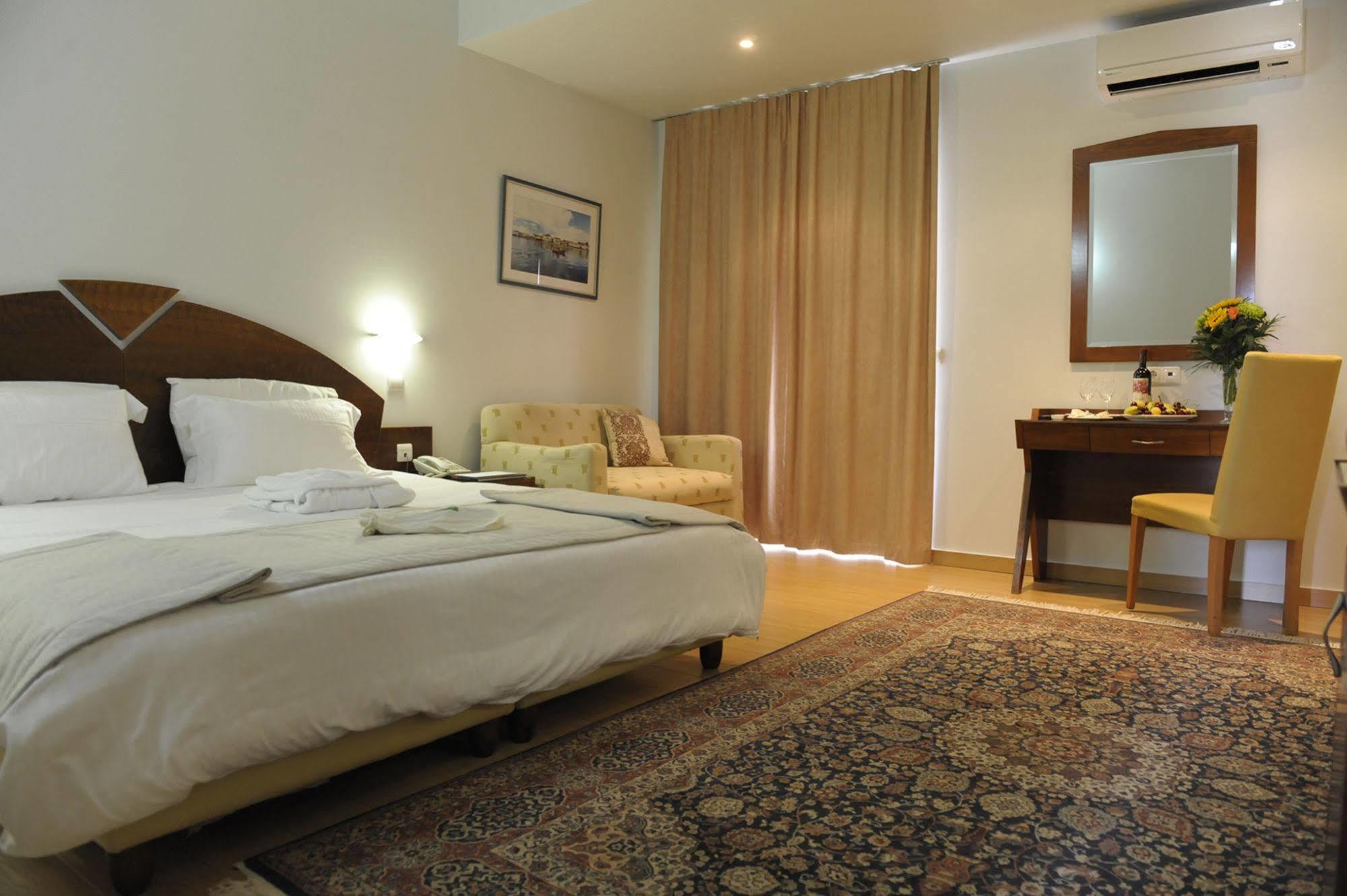 Preveza City Comfort Hotel Екстер'єр фото